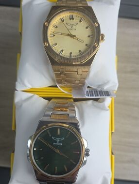 781.  Pair Of Men's Invicta Watches